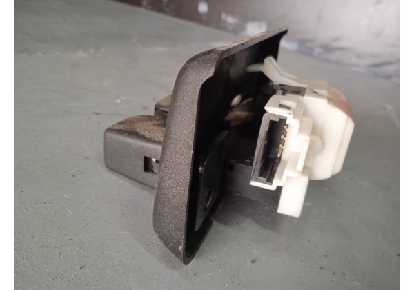 замок багажника Renault Scenic II, Megane II, Clio III, Modus, 8200076240, 8200947699, 8200076210 *